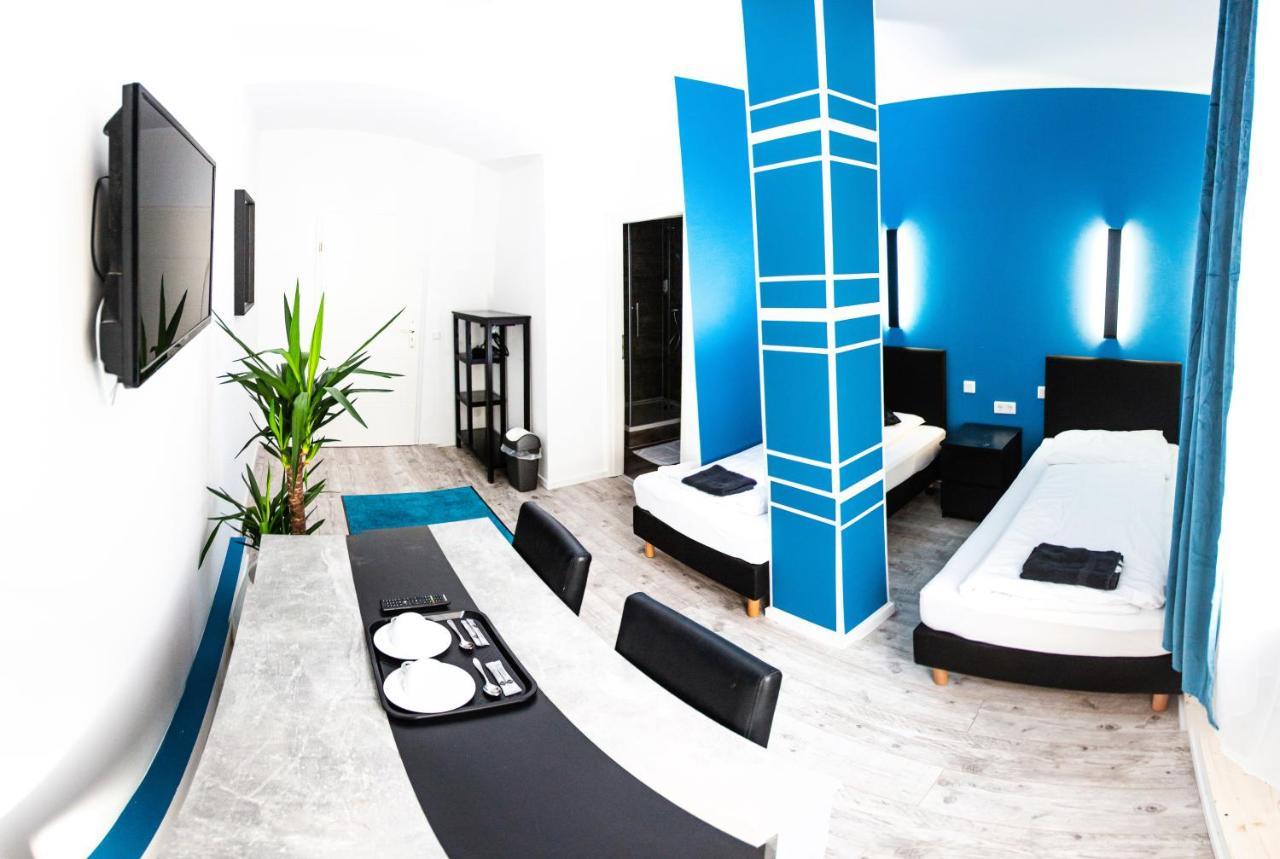 Doppel-/Zweibettzimmer mit eigenem Bad